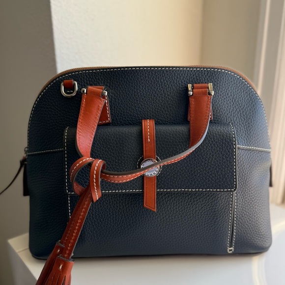 Dooney & Bourke Cambridge Zip Satchel Black and Brown Leather Medium Handbag - Picture 5 of 16